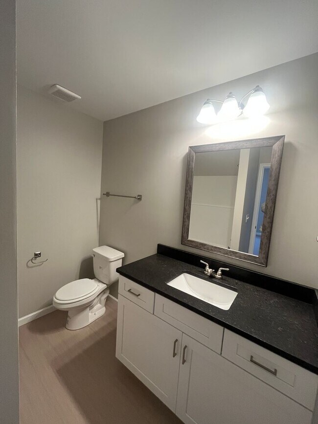 Building Photo - 492 State Rd S-42-2289