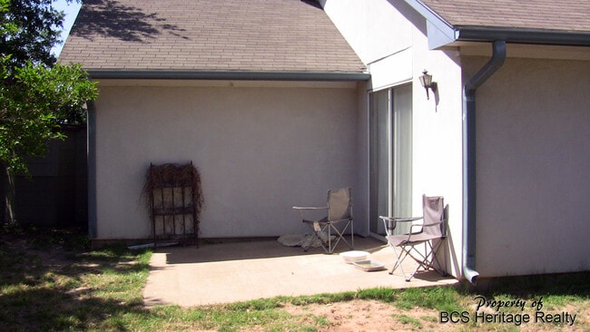 Building Photo - Great College Station Home Near Parks