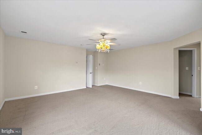 Building Photo - 14578 General Washington Dr