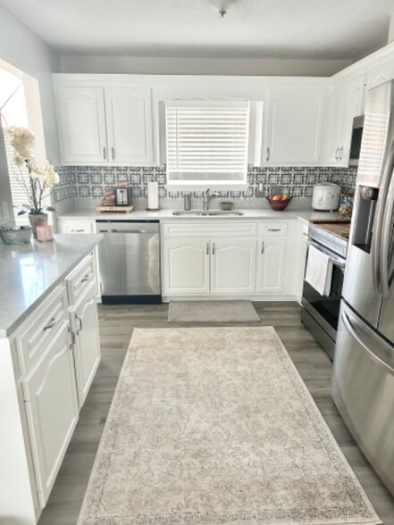 Building Photo - 5325 Soule Dr