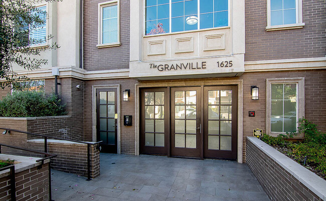 Front entrance - wheelchair/stroller accessible - 1625 Granville Ave