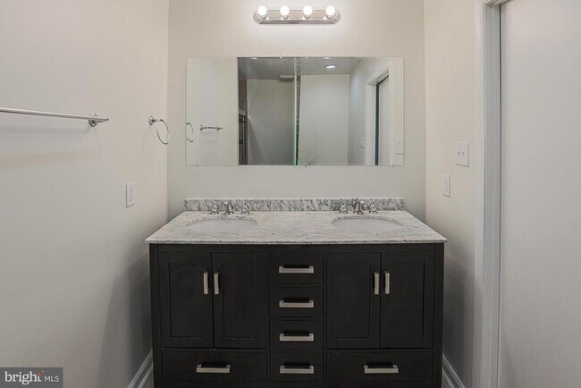 Building Photo - 6331 Red Cedar Pl