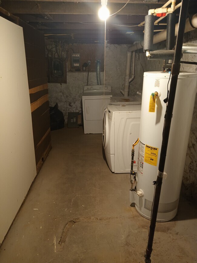 Basement Laundry - 2870 W Garrison Ave