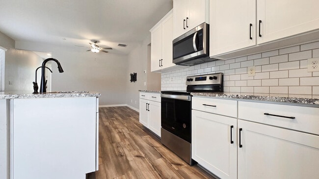 Building Photo - 11485 W Camden Dr