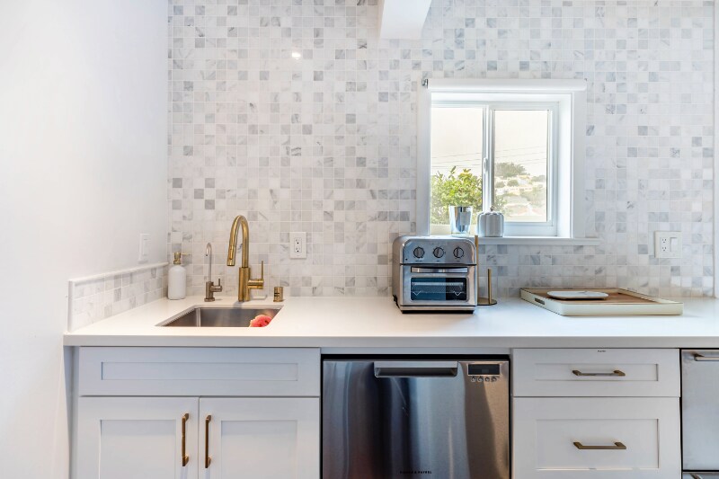 Building Photo - 14 Alemany Blvd