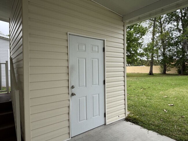 Building Photo - 17 Kimberly Ct