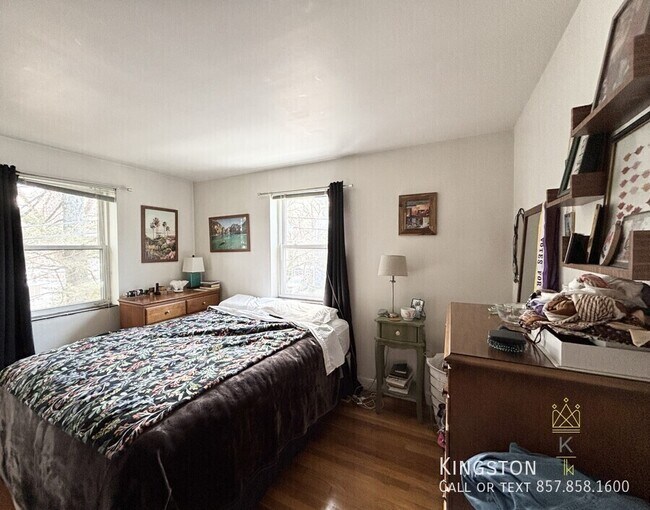 Building Photo - 47 Broadway-9R