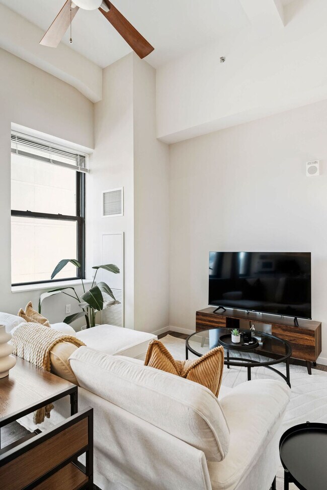 Building Photo - 309 Vine St