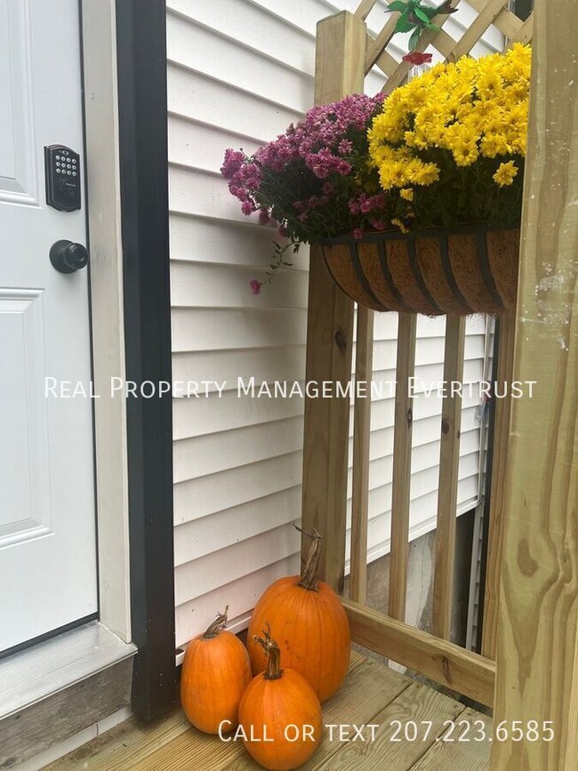 Building Photo - 56 ME-133