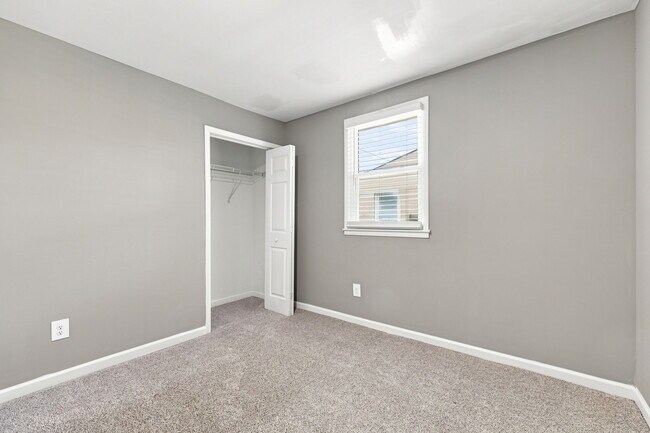 Building Photo - 1305 Yeadon Rd