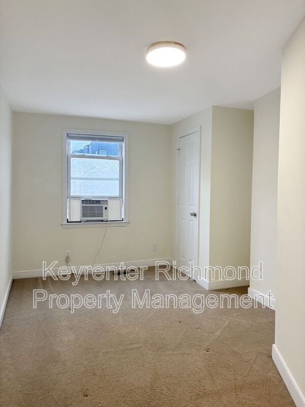 Building Photo - 2003 Cedar St