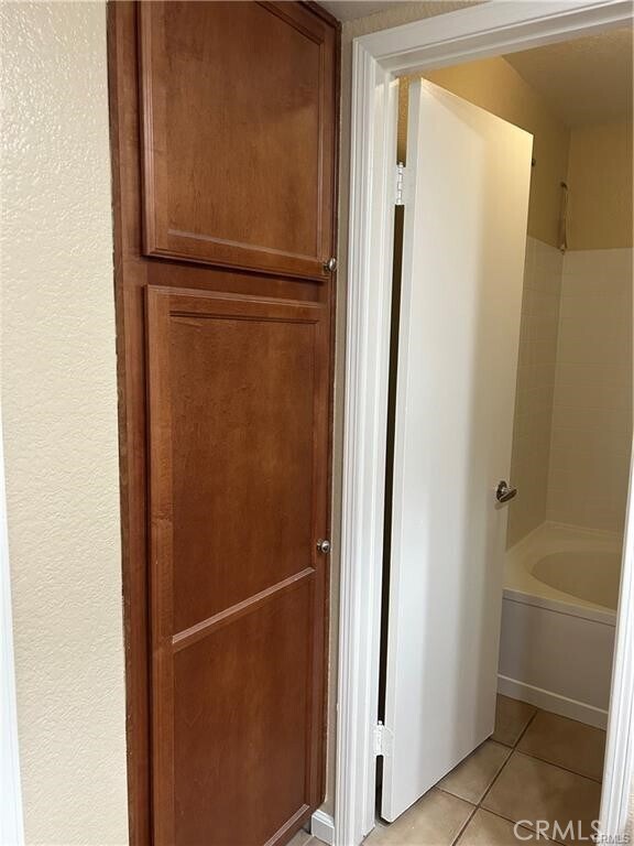 Building Photo - 1030 Vista Del Cerro Dr