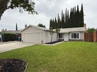 Building Photo - Newly remodeled