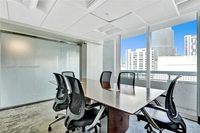 Building Photo - 31 SE 5th St