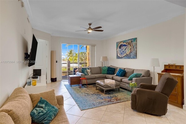 Building Photo - 4445 El Mar Dr