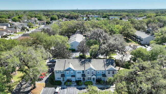Building Photo - For rent Lake Mary townhouse 2Beth 2.5 bath