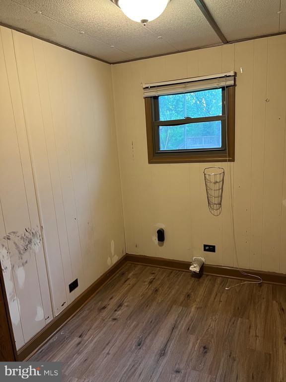 Building Photo - 107 Sawmill Ct