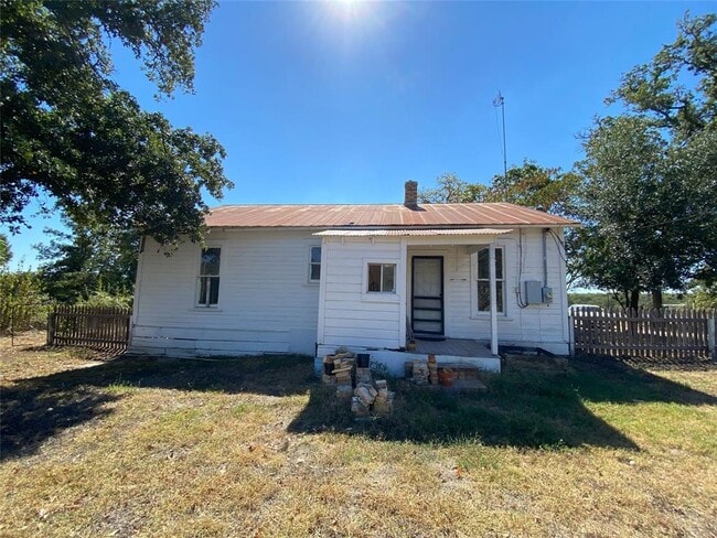 Building Photo - 700 US-290