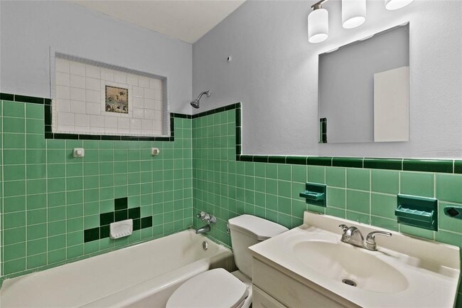 Building Photo - 4222 18th St N