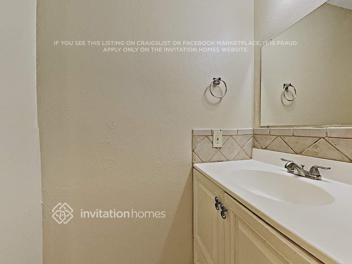 Building Photo - 6 Canyon Oak Pl