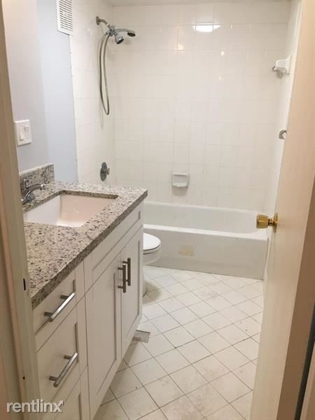 Building Photo - 2 br, 2 bath  - 3000 Riverside Dr