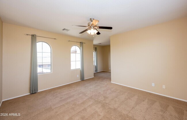 Building Photo - 2023 W Shackleton Dr