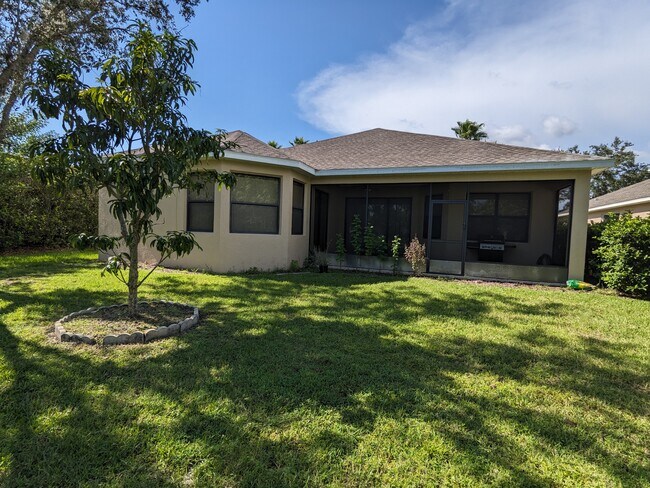 Building Photo - 12664 Cara Cara Loop