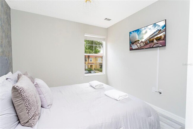 Building Photo - 8553 Crystal Cove Loop