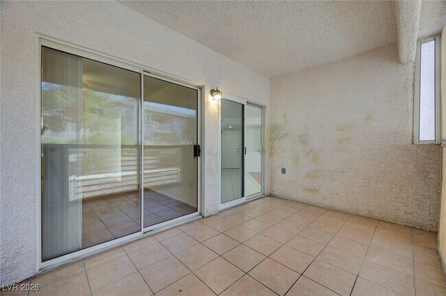 Building Photo - 4555 E Sahara Ave