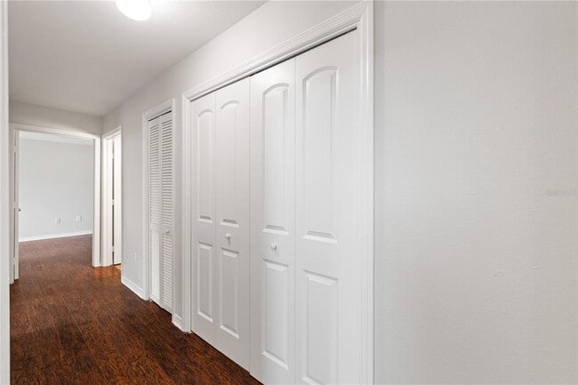 Building Photo - 9412 Lake Chase Island Way