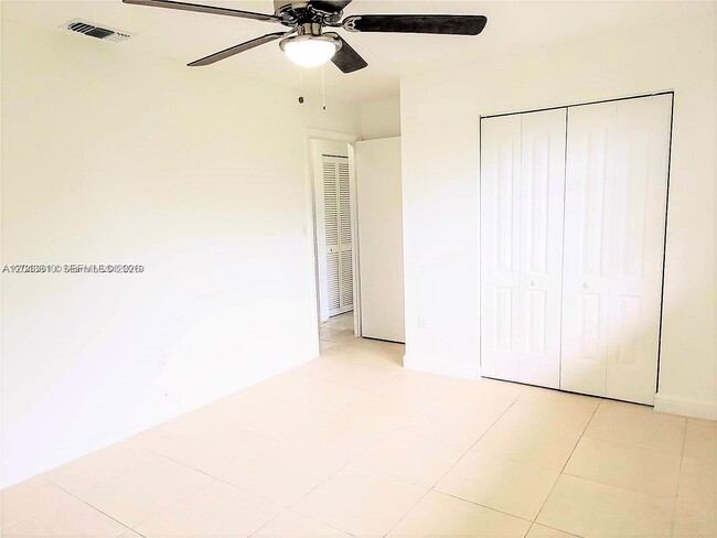 Building Photo - 15659 SW 73rd Cir Terrace