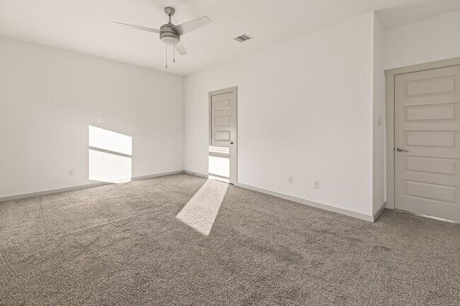 Building Photo - 7538 Keystone Blossom Trl