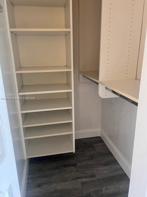 Building Photo - 3475 N Country Club Dr