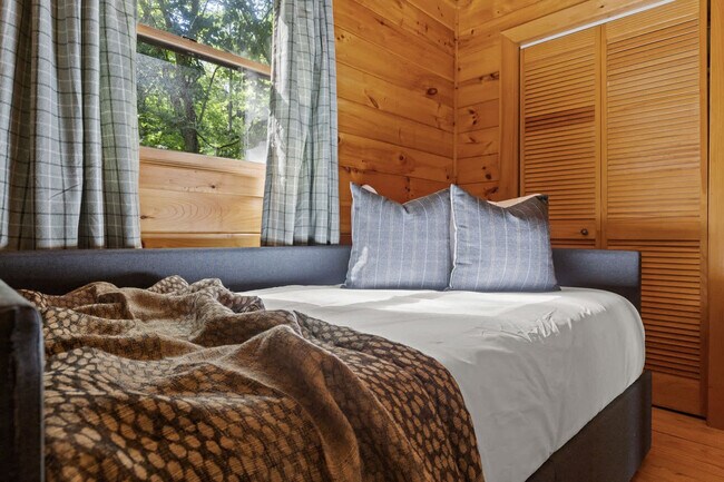 Building Photo - 22 Green Mountain Ct