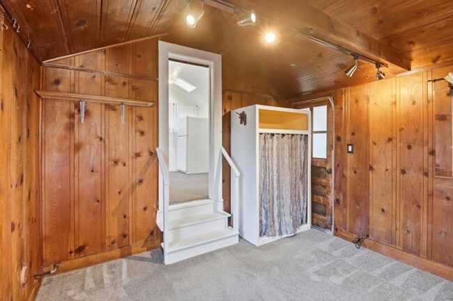 Building Photo - 500 Humboldt Rd