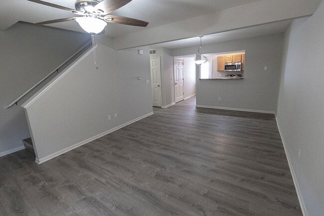 Building Photo - 3916 Snowy Owl Dr