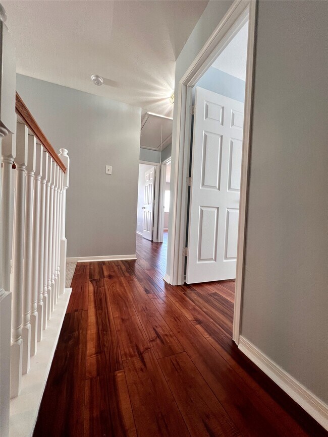 Building Photo - 3311 Whitebud Dr