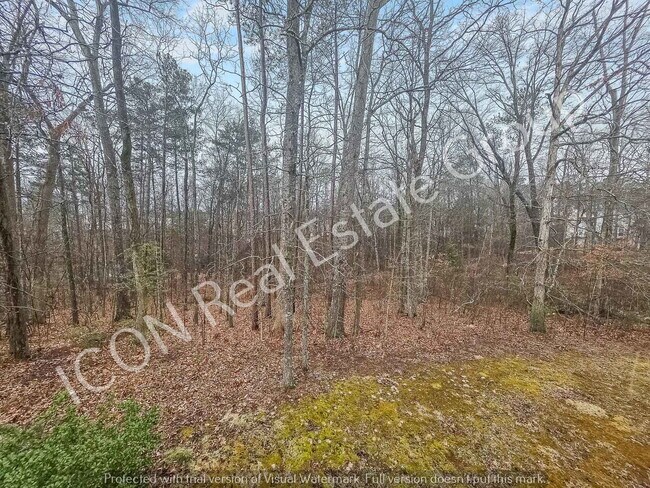 Building Photo - 4/2.5 home in a swim/tennis community