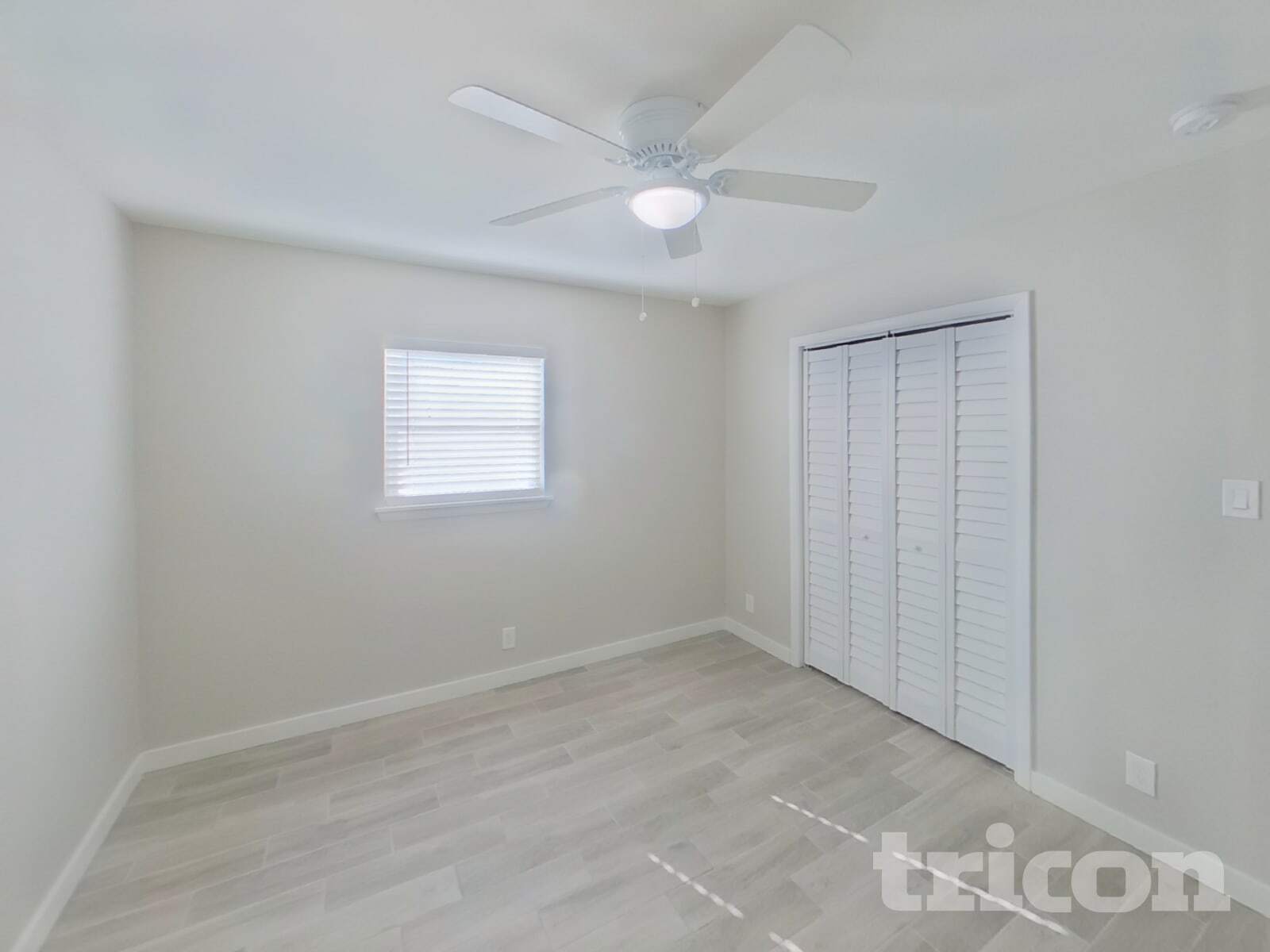 Building Photo - 6210 S Adelia Ave