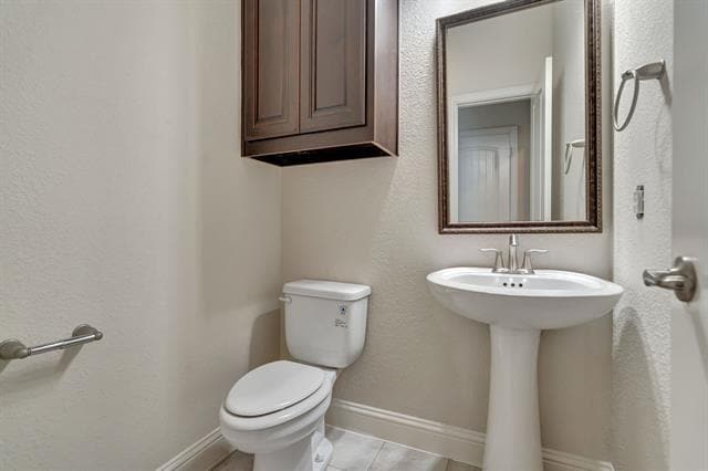 Building Photo - 765 Philmont Rd