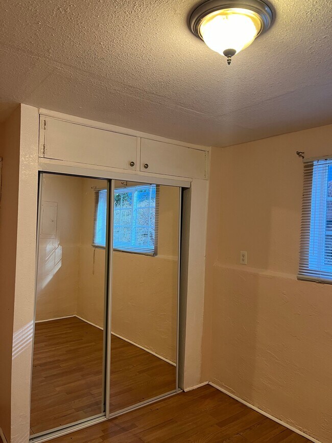 Building Photo - 767 Woodland Rd