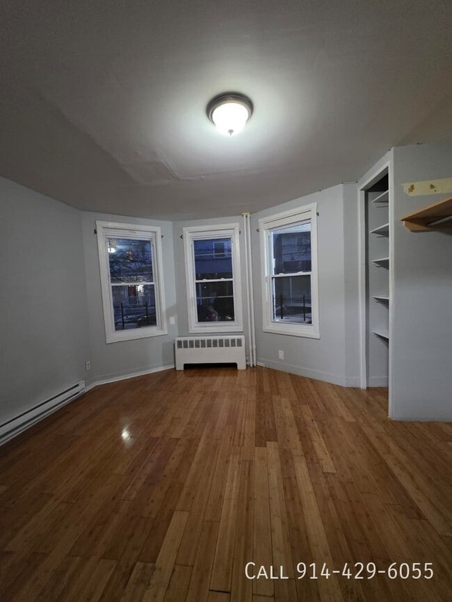 Building Photo - 137 1/2 Morningside Pl-