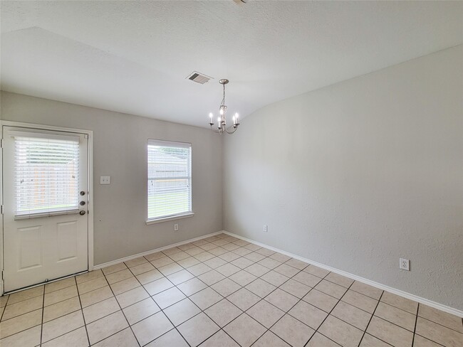Building Photo - 7438 Fox Knoll Ln