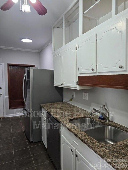 Building Photo - 5949 Quail Hollow Rd