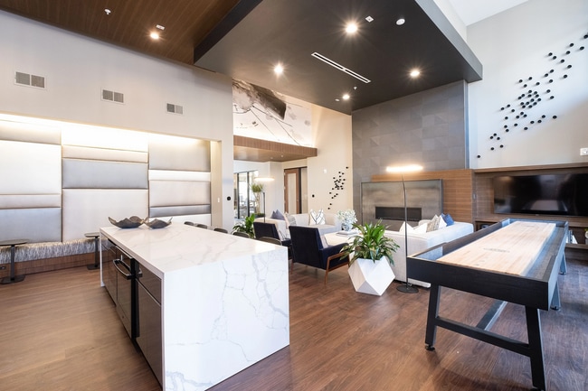 Building Photo - 701 Rahling Rd