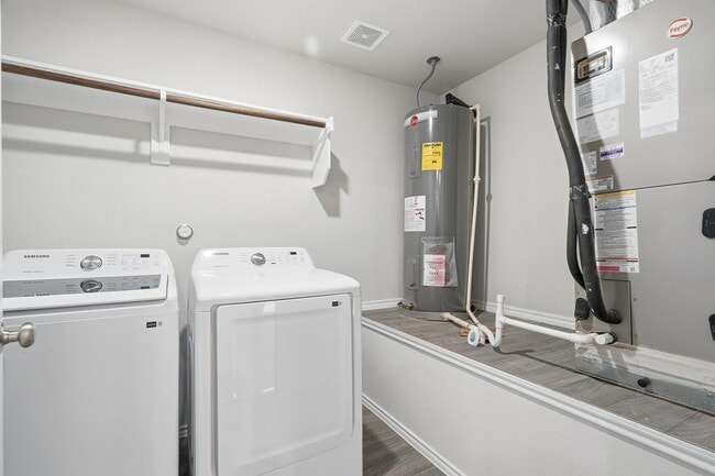 Building Photo - 226 Sage Brush Dr