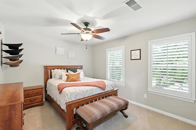 Building Photo - 33 Oak Forrest Cir