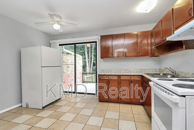 Building Photo - 4709 Americana Ave