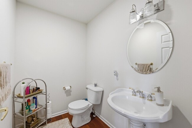 Building Photo - 2243 Sun Valley Dr