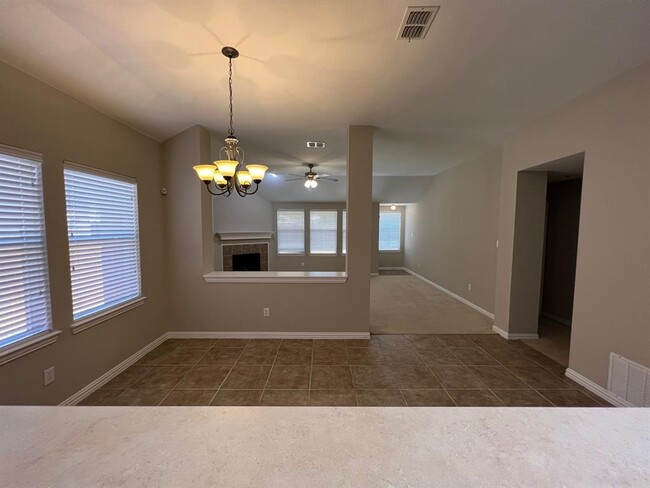 Building Photo - 922 Fulbourne Dr